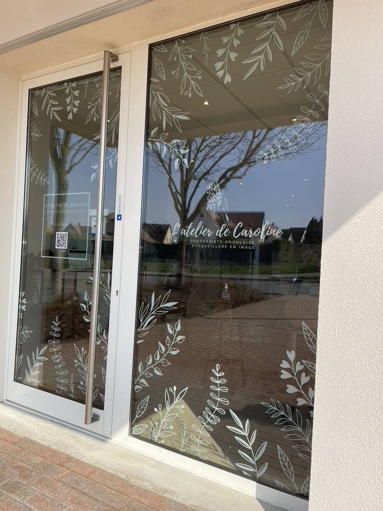 Vitrophanie original en intérieur en alsace