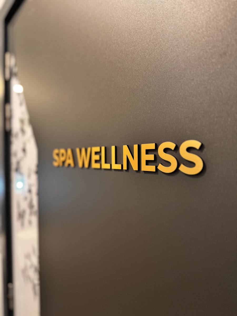 lettrage signaletique doré