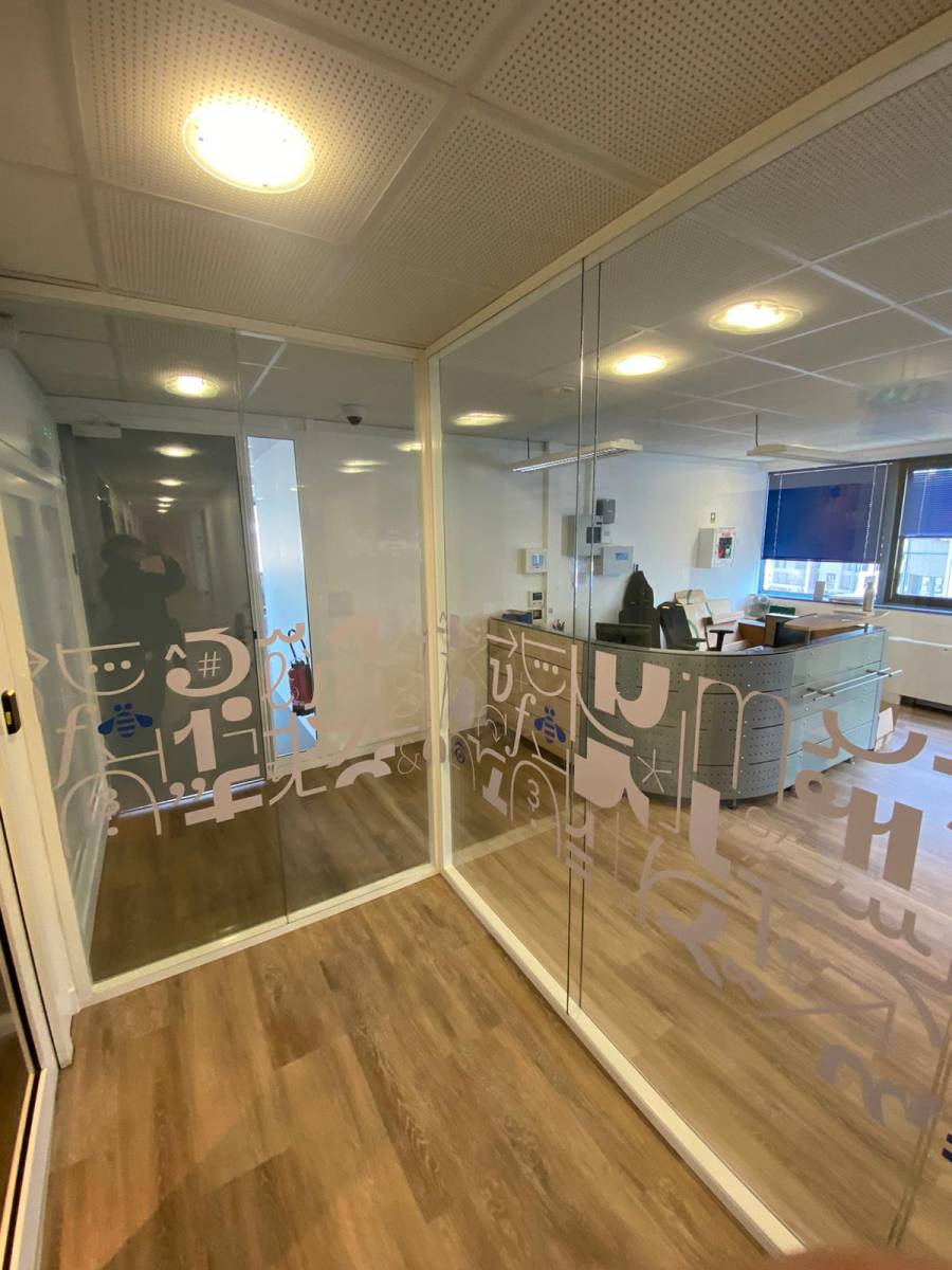 vitrophanie originale