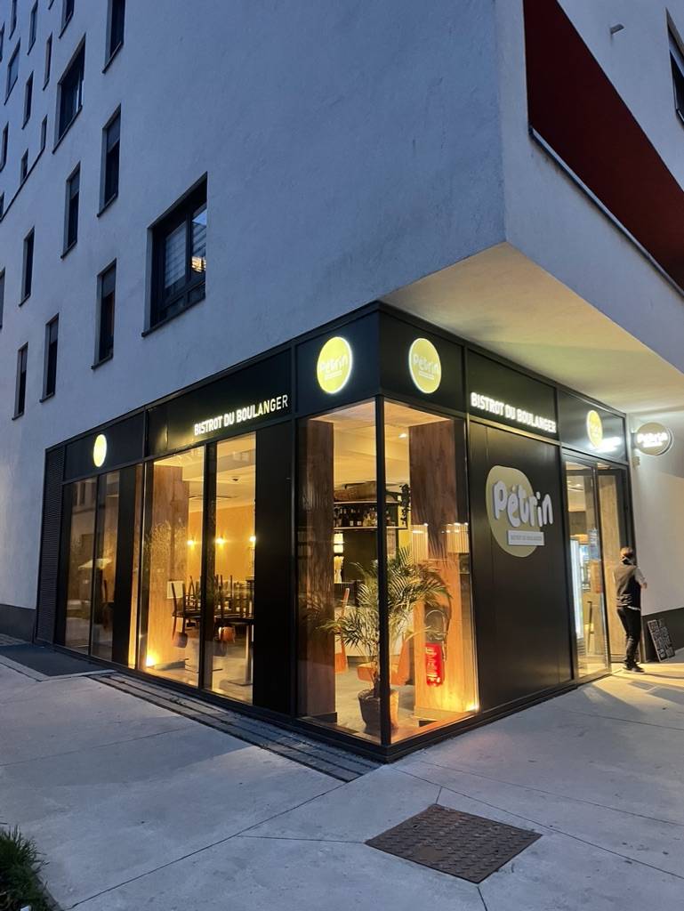 enseigne lumineuse commerce strasbourg